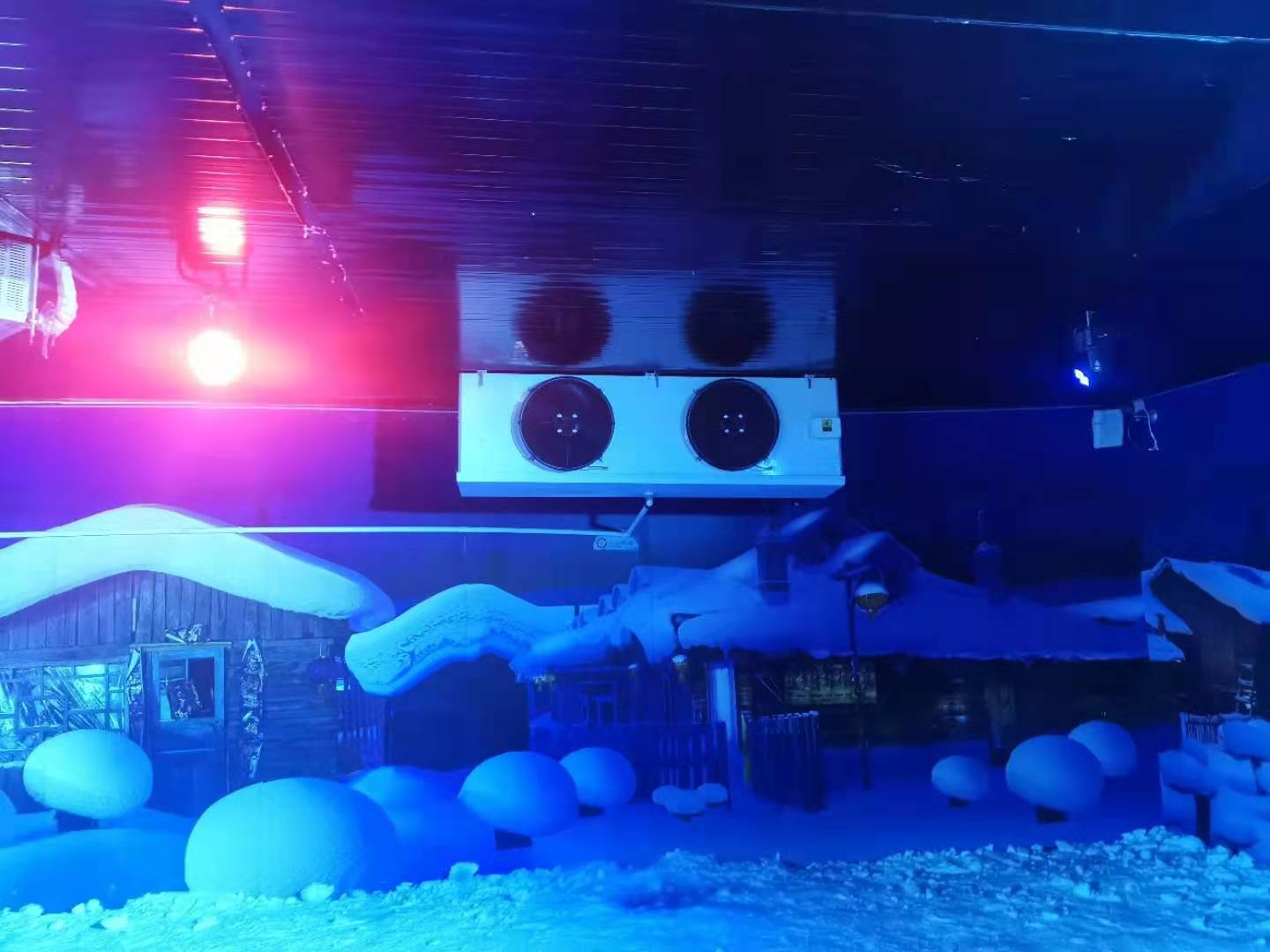 滑雪场，室内冰雪世界冷库欢乐谷建造