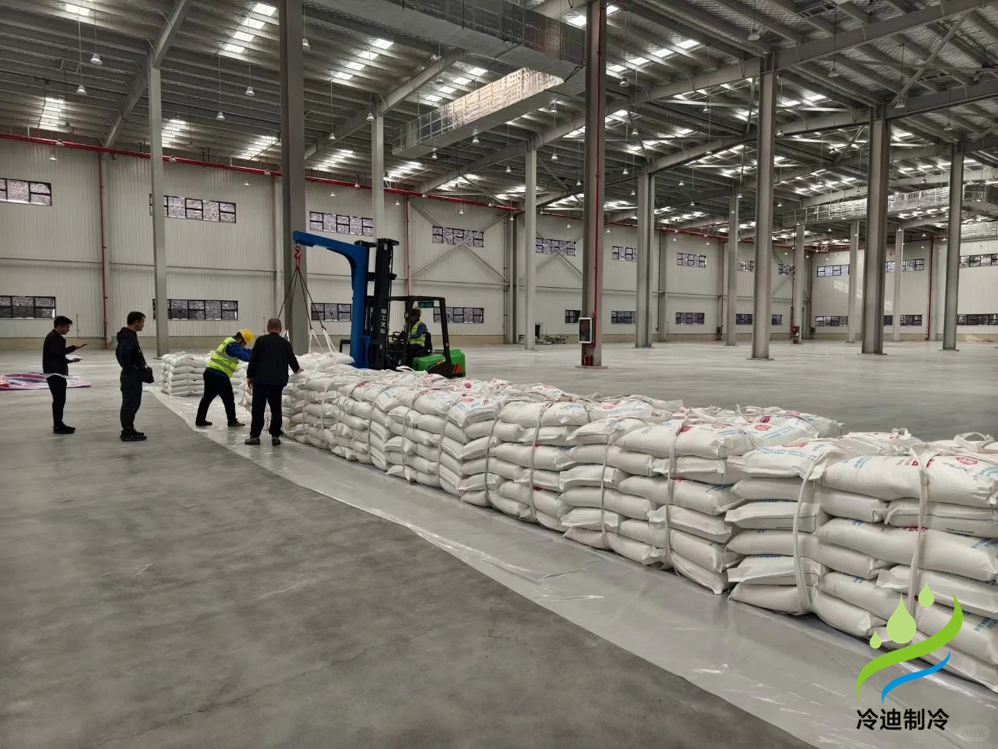 在四川建造一个冷库需要多少钱一平米？(图1)